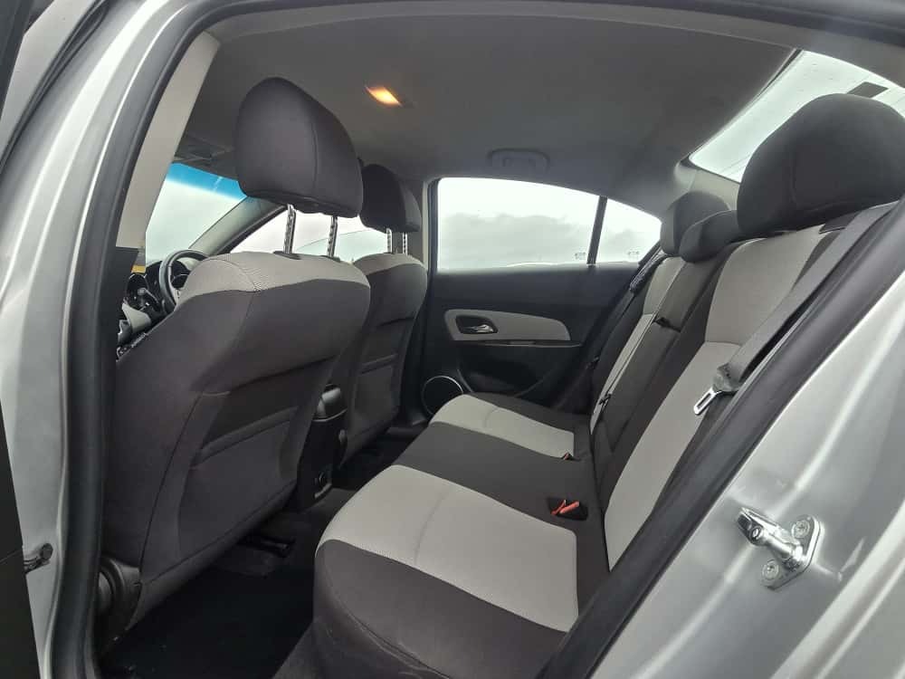 Used Chevrolet Cruze 2011 for sale - 76130364: Photo 9