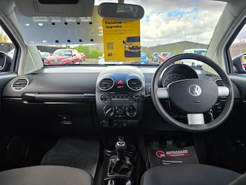 Used Volkswagen Beetle 2011 for sale - 78616595: Photo