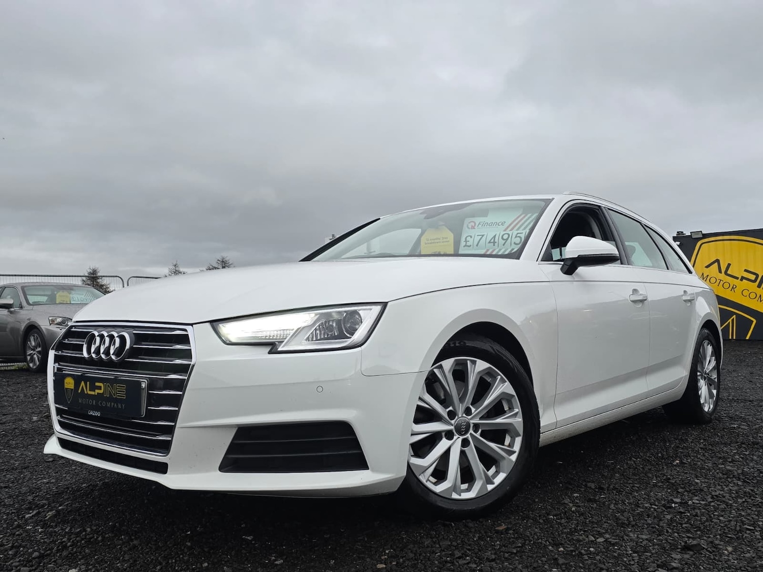 Used Audi A4 2016 for sale - 76882839: Photo 2