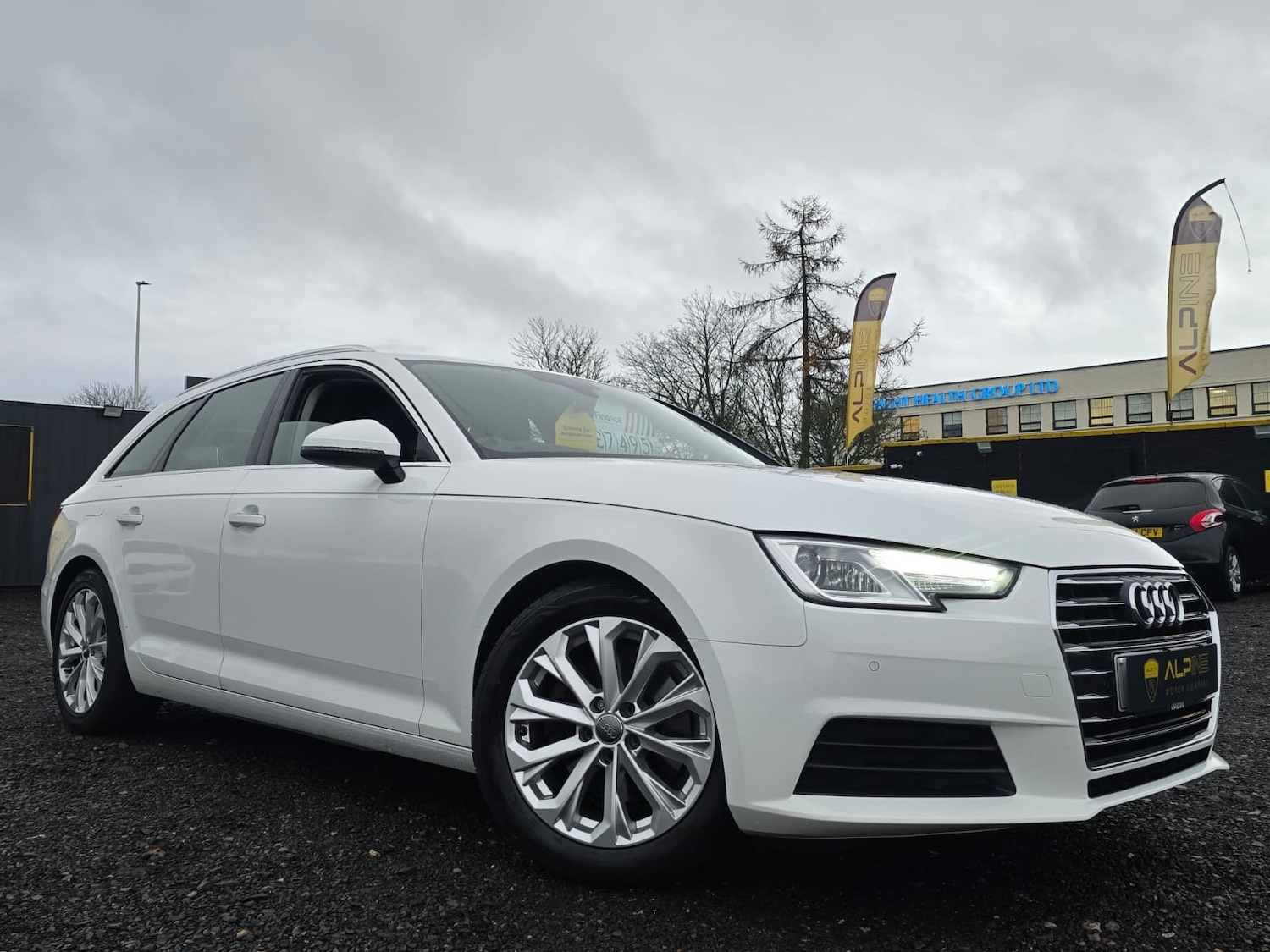 Used Audi A4 2016 for sale - 76882839: Photo 3