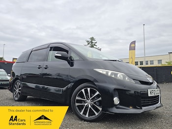 Used Toyota Estima 2025 for sale - 79569300: Photo