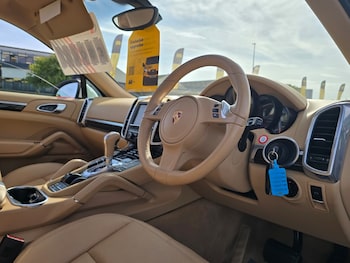 Used Porsche Cayenne 2012 for sale - 79538035: Photo
