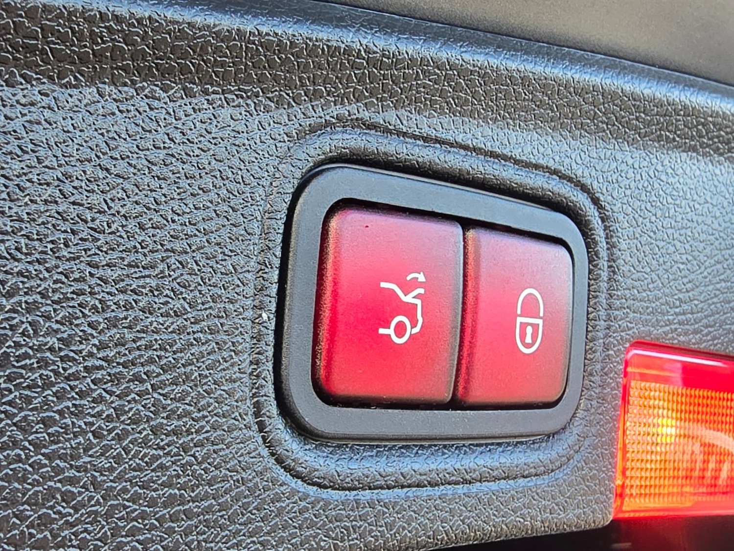 Used Mercedes-Benz C Class 2016 for sale - 77639854: Photo 19