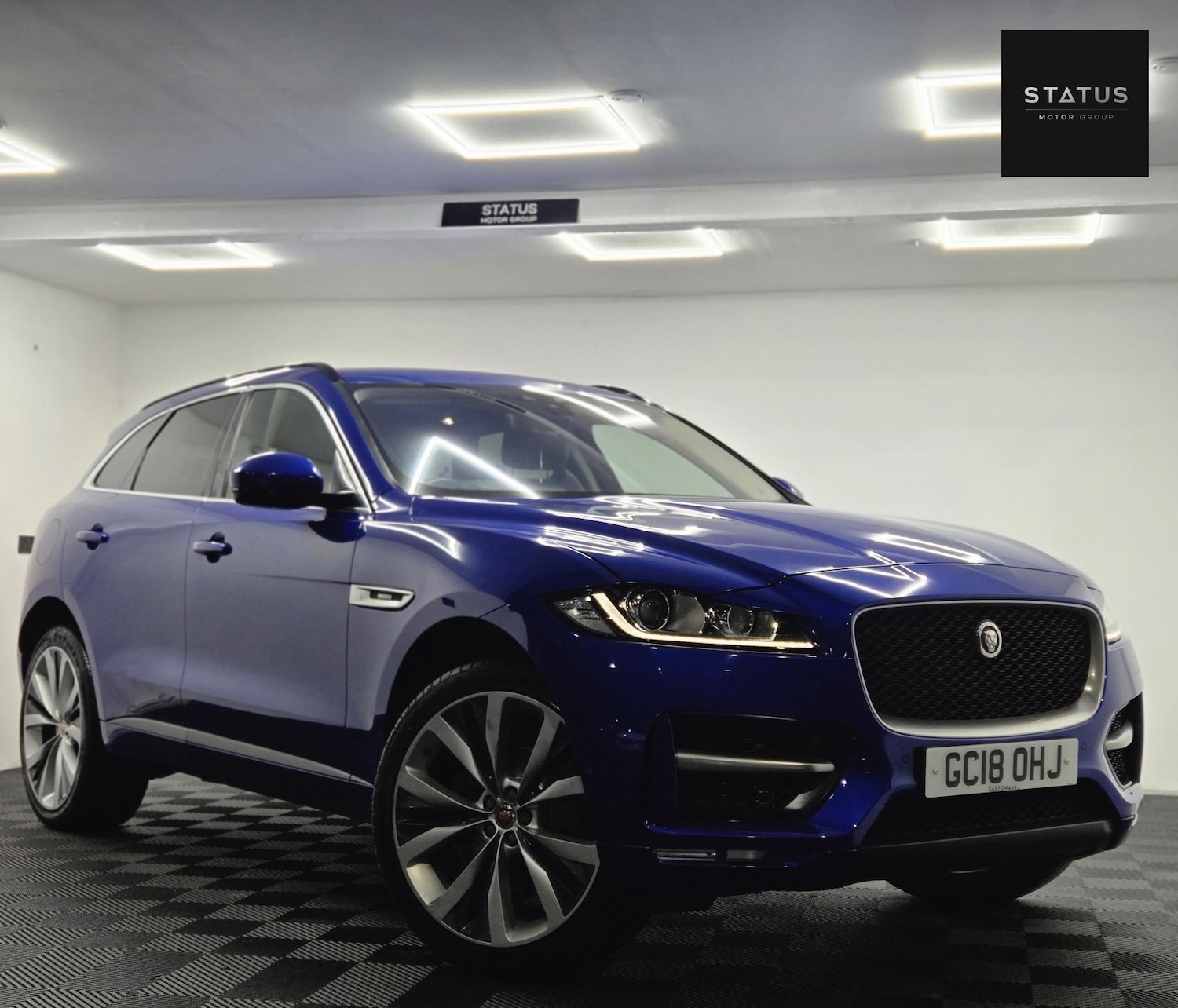 Used Jaguar F-Pace 2018 for sale - 77357650: Photo 2