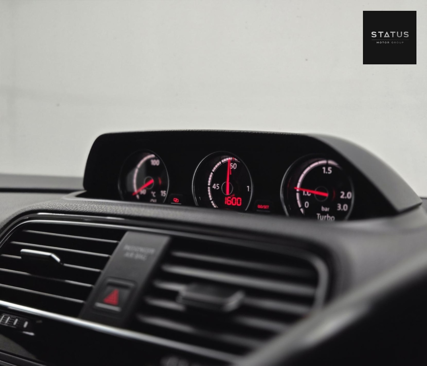 Used Volkswagen Scirocco 2015 for sale - 76618977: Photo 24