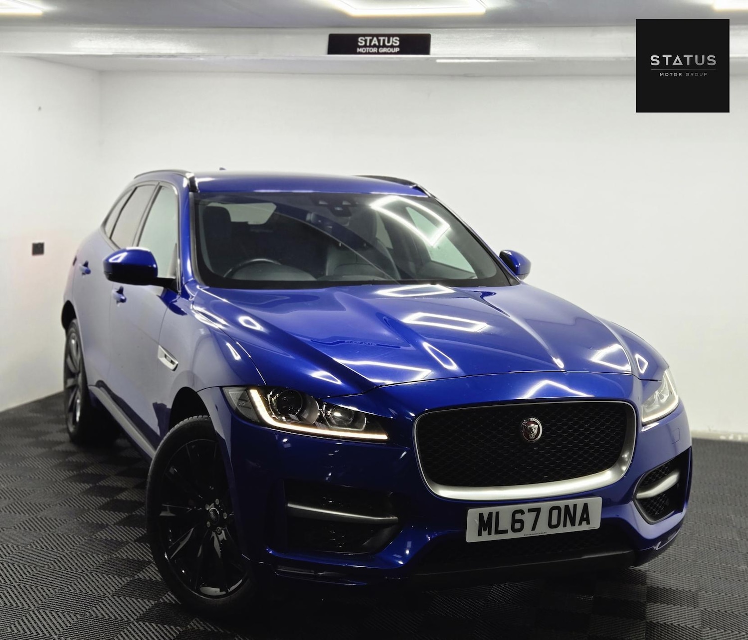 Used Jaguar F-Pace 2017 for sale - 77060563: Photo 3