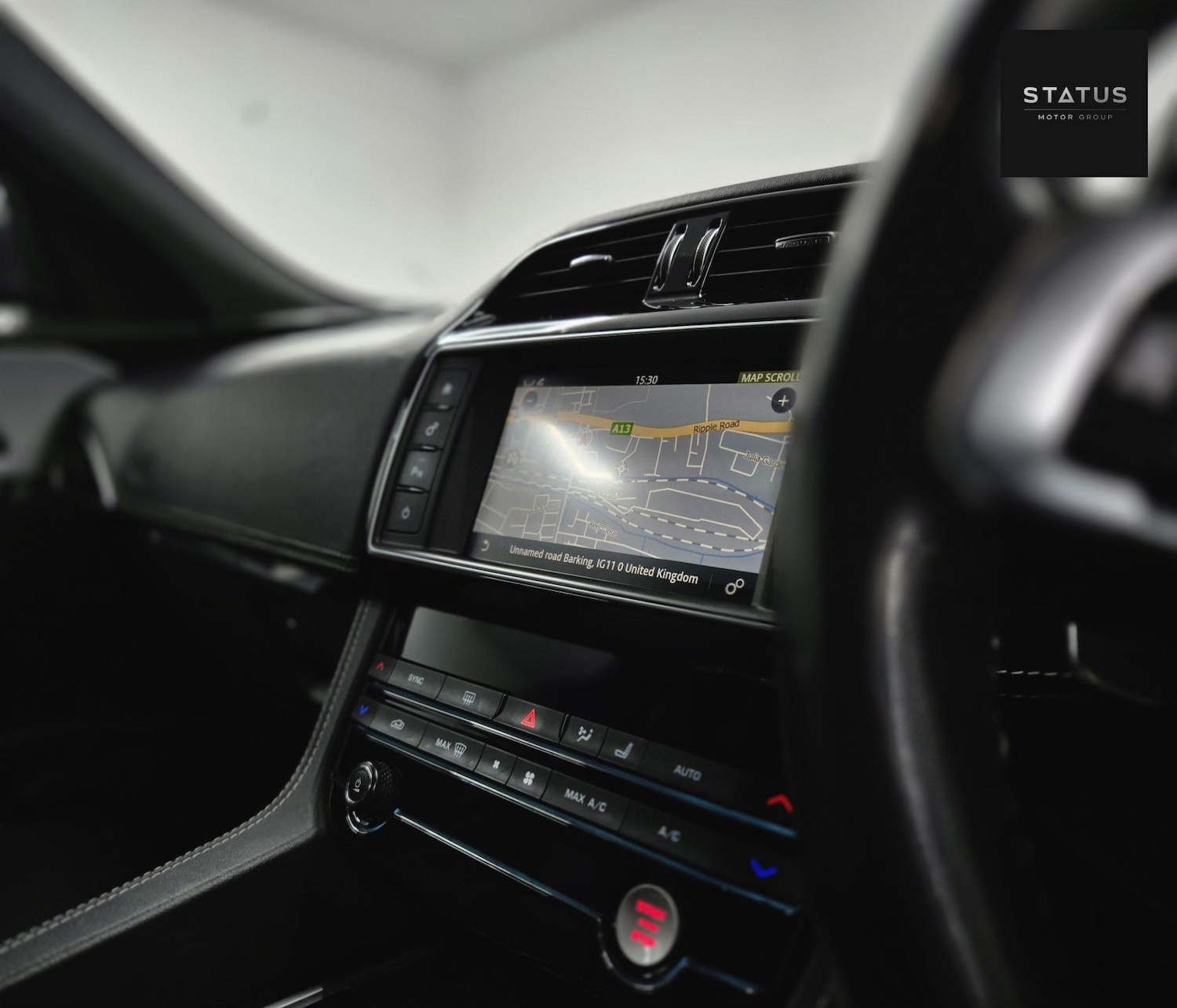 Used Jaguar F-Pace 2017 for sale - 77060563: Photo 30