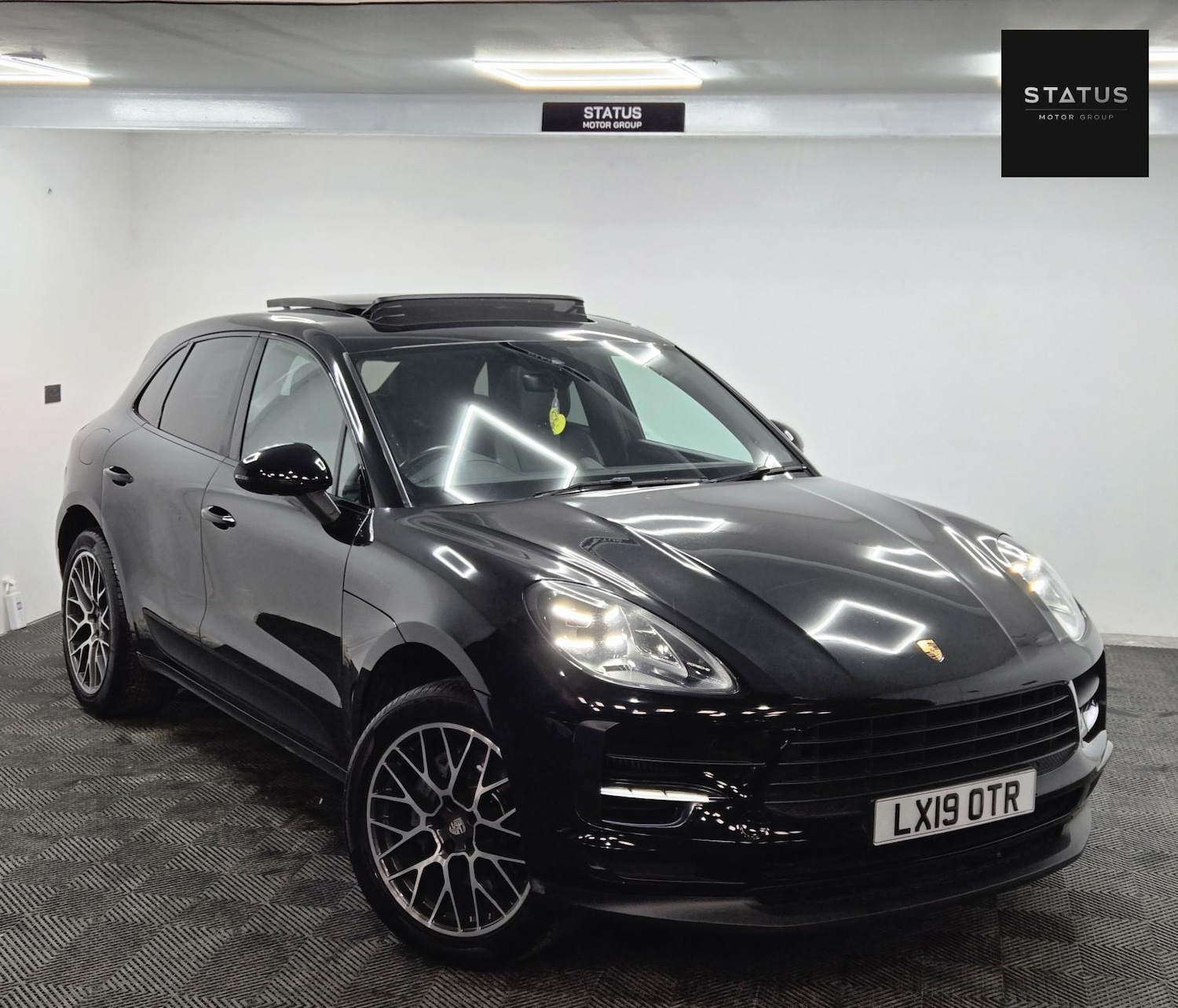 Used Porsche Macan 2019 for sale - 77300644: Photo 3
