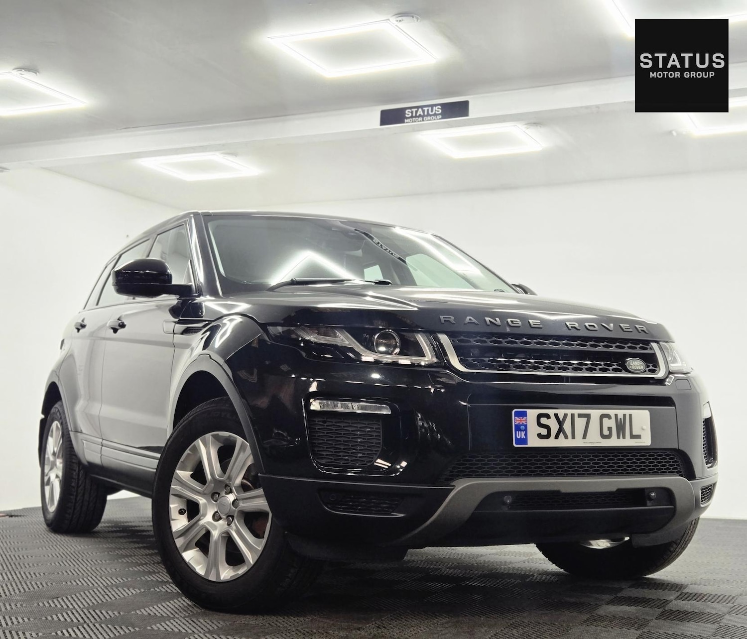 Used Land Rover Range Rover Evoque 2017 for sale - 76348683: Photo 2