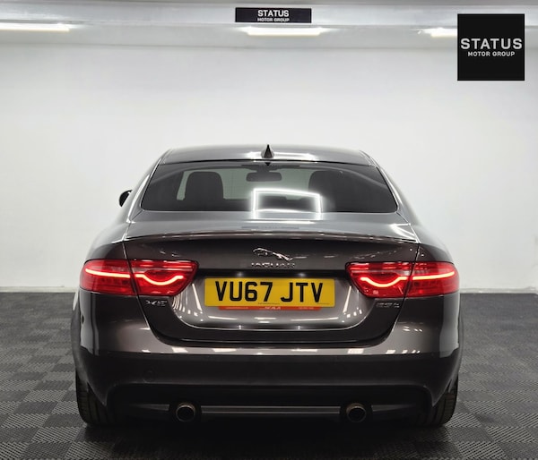 Used Jaguar XE 2017 for sale - 76151061: Photo 9