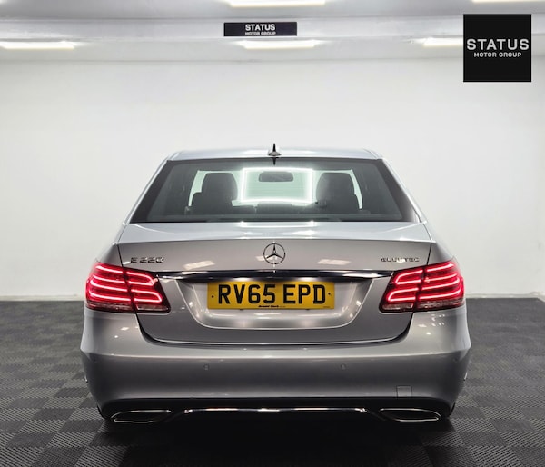Used Mercedes-Benz E Class 2015 for sale - 76104881: Photo 8