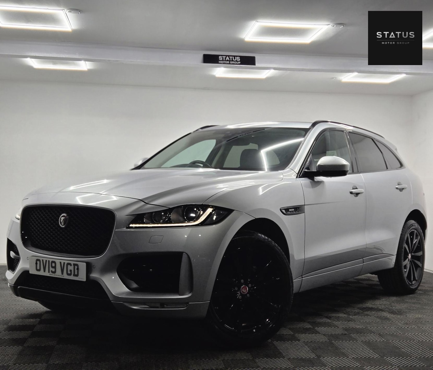 Used Jaguar F-Pace 2019 for sale - 77274448: Photo 5