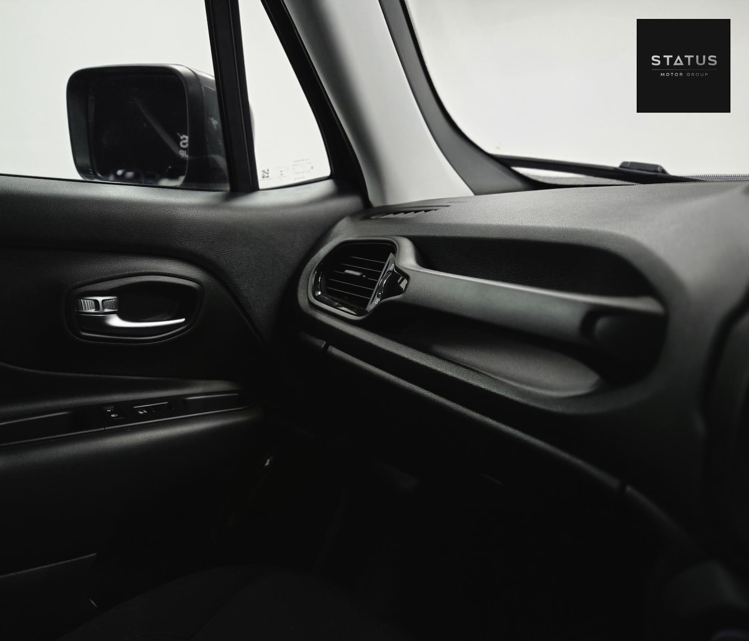 Used Jeep Renegade 2020 for sale - 76603324: Photo 32