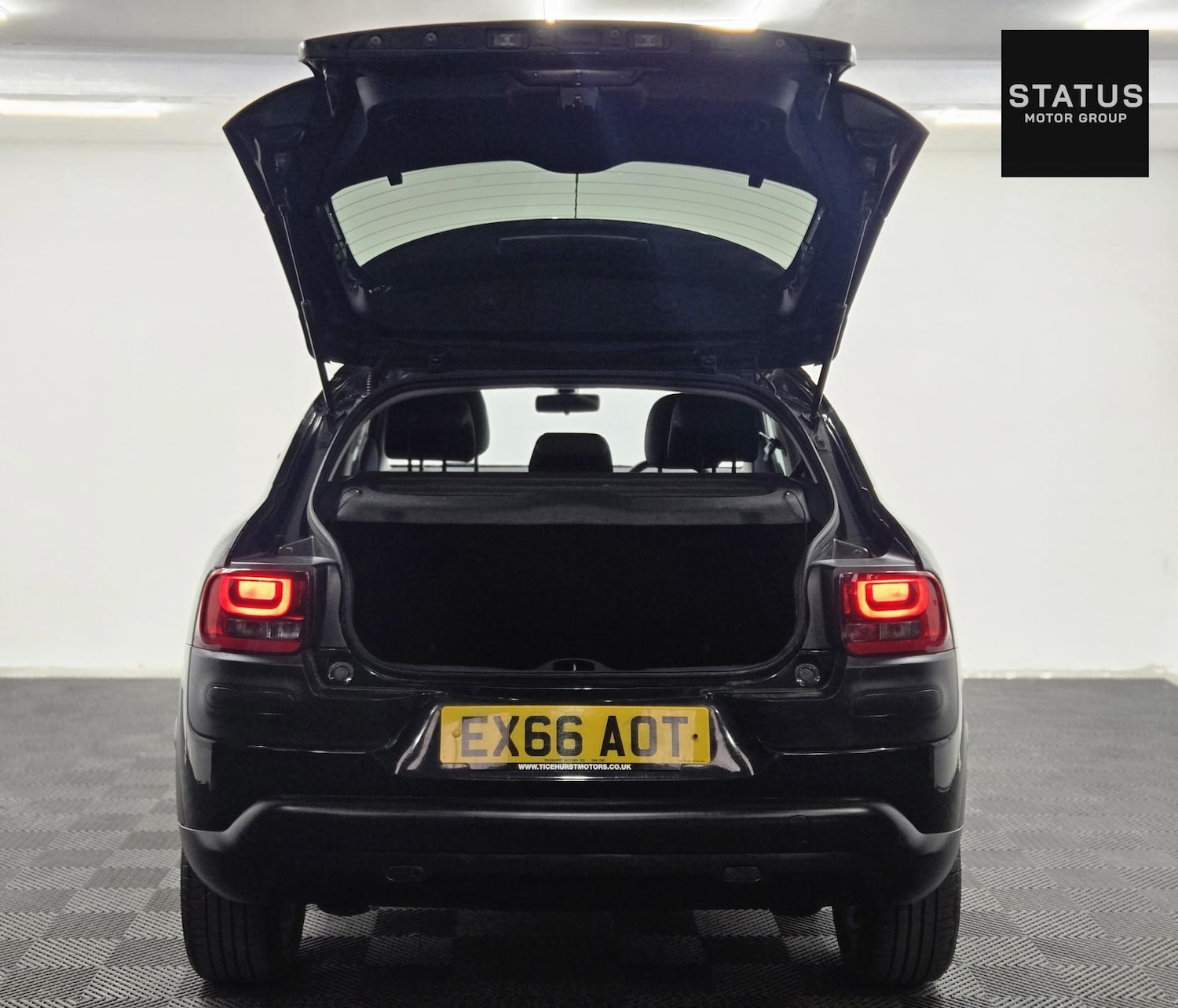 Used Citroen C4 Cactus 2016 for sale - 76700544: Photo 9