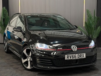 Used Volkswagen Golf 2016 for sale - 79146141: Photo