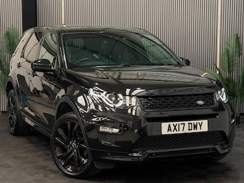 Used Land Rover Discovery Sport 2017 for sale - 79208820: Photo