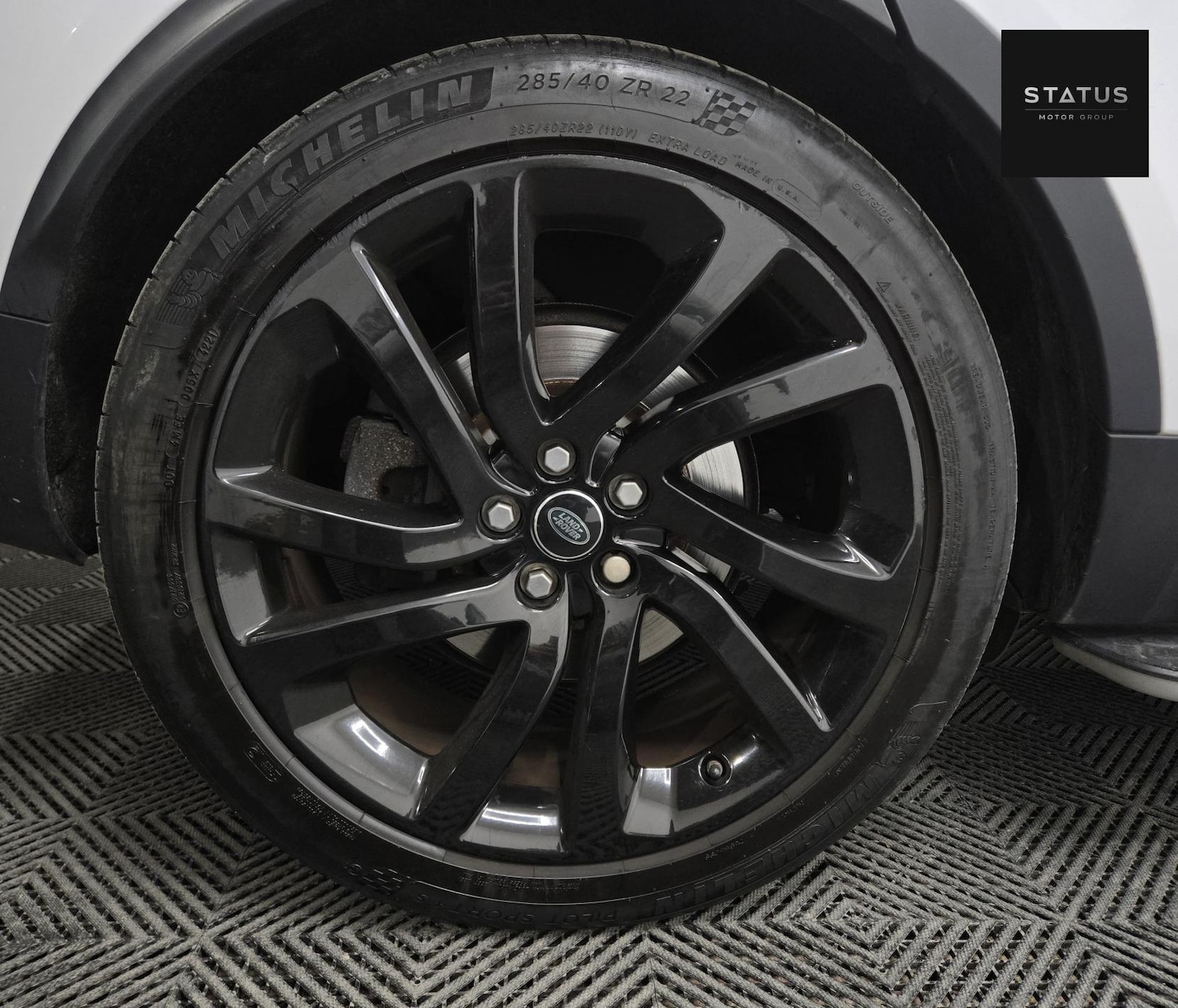 Used Land Rover Discovery 2017 for sale - 76925330: Photo 12