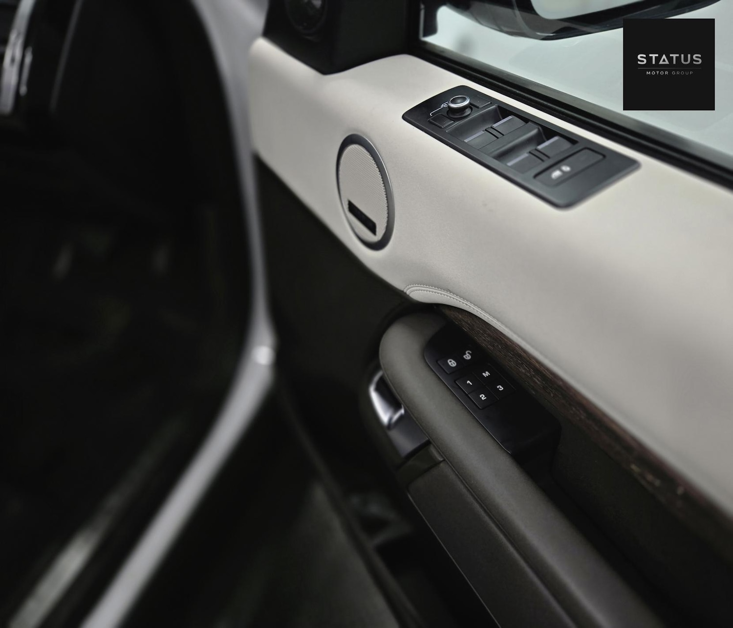 Used Land Rover Discovery 2017 for sale - 76925330: Photo 13