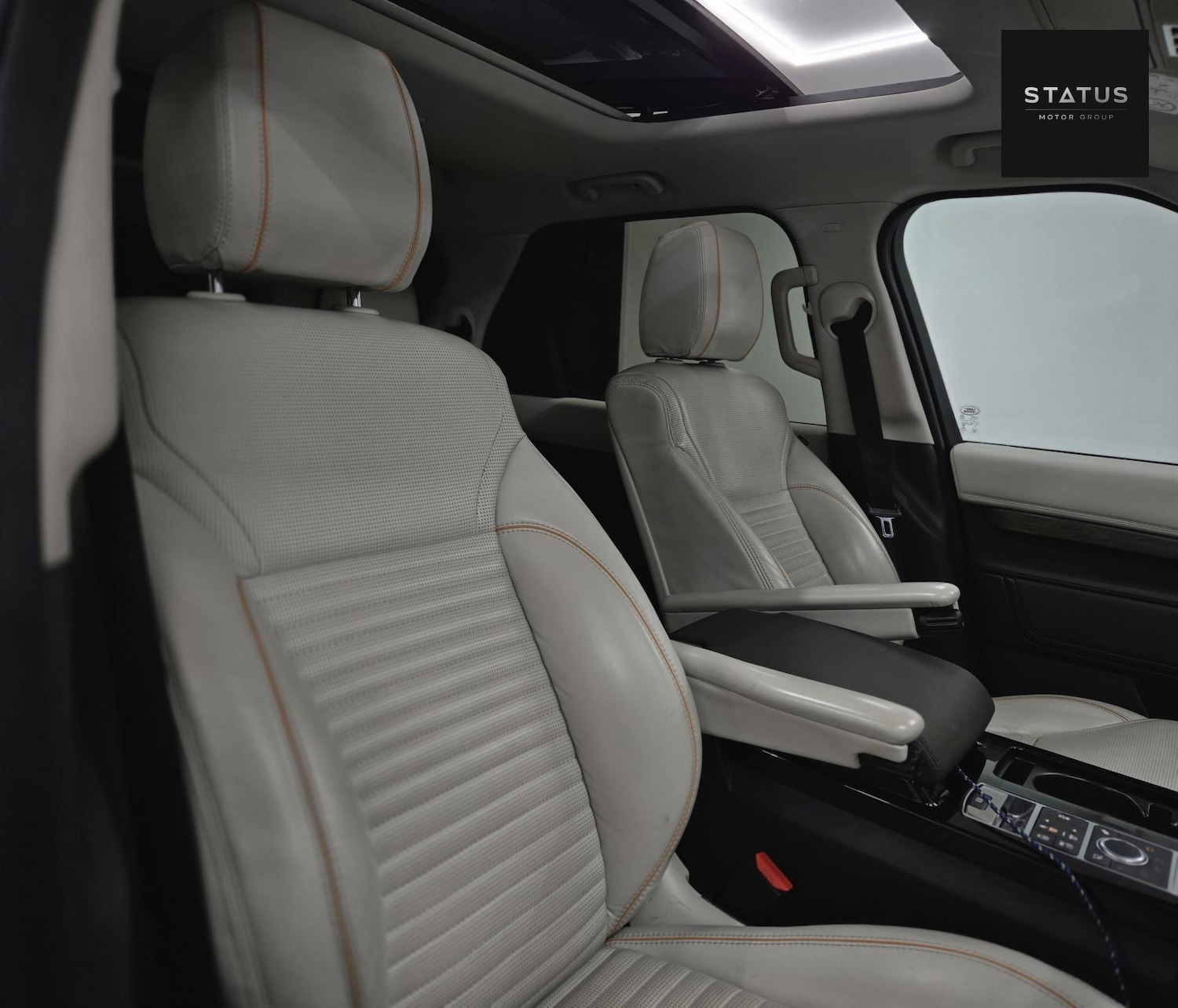 Used Land Rover Discovery 2017 for sale - 76925330: Photo 14