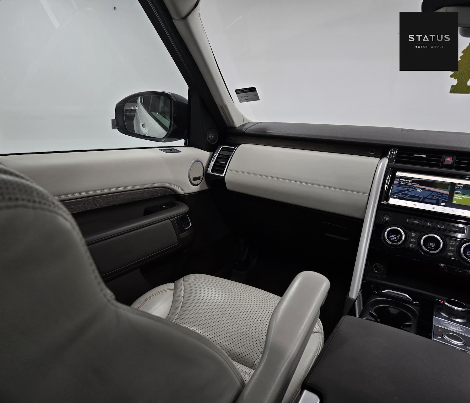 Used Land Rover Discovery 2017 for sale - 76925330: Photo 19