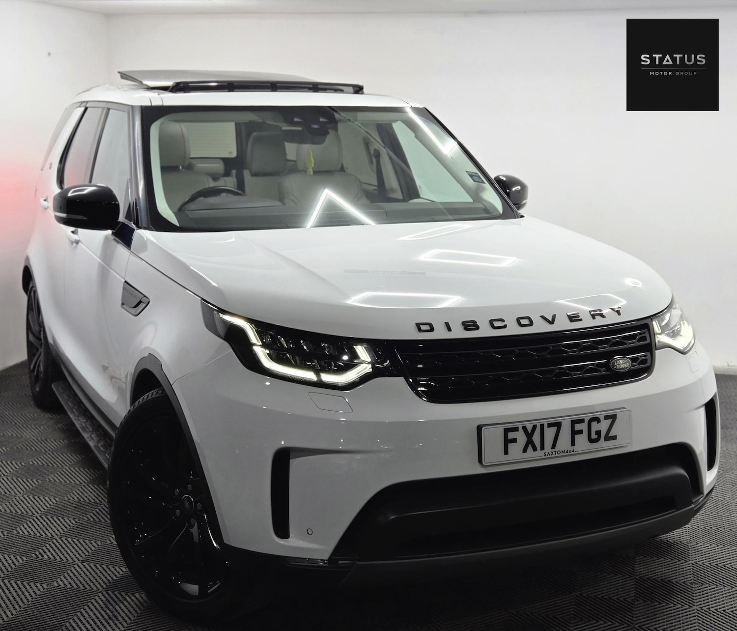 Used Land Rover Discovery 2017 for sale - 76925330: Photo 3
