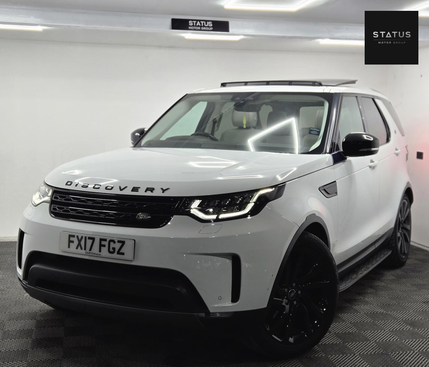 Used Land Rover Discovery 2017 for sale - 76925330: Photo 6