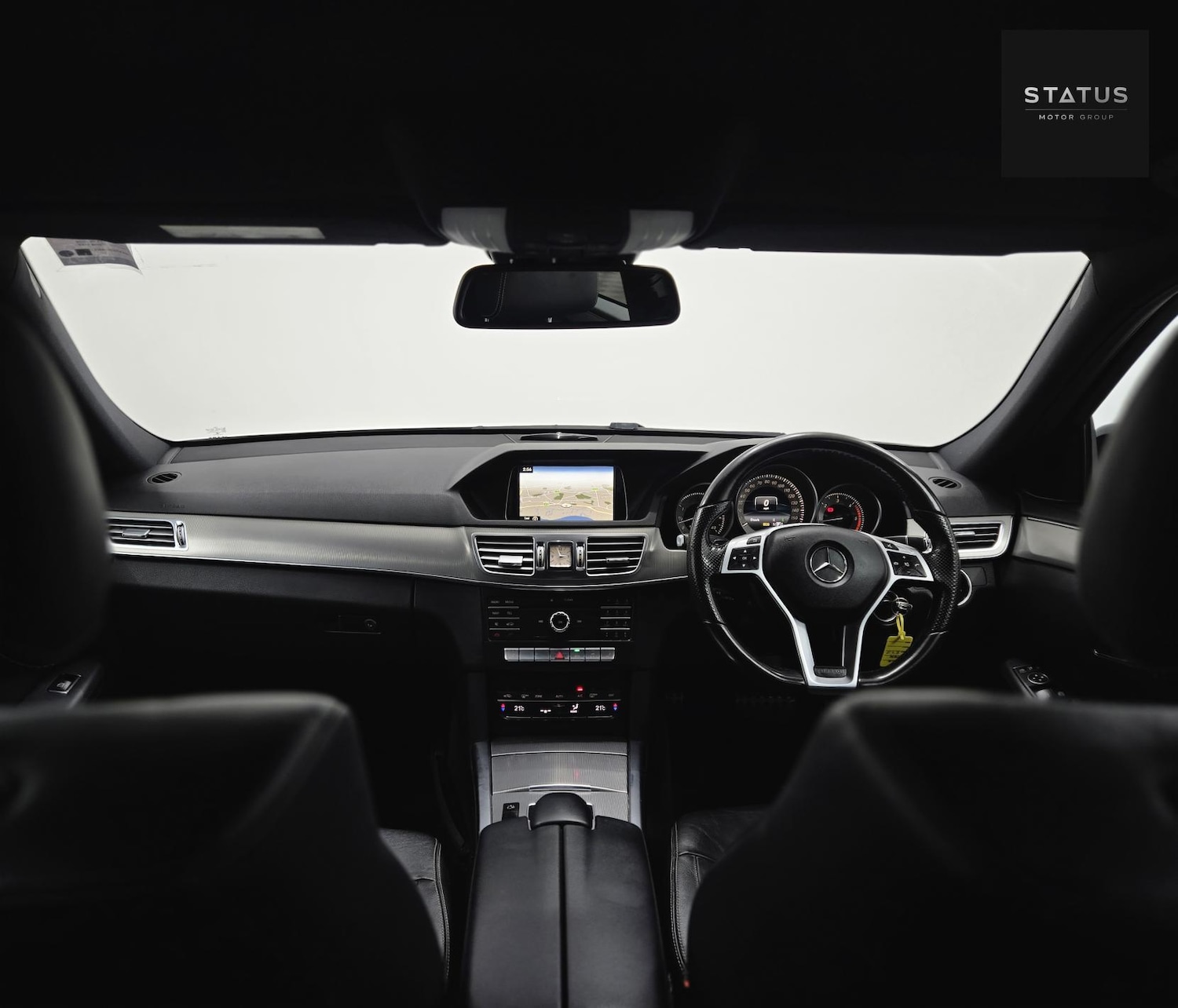 Used Mercedes-Benz E Class 2015 for sale - 76741832: Photo 16