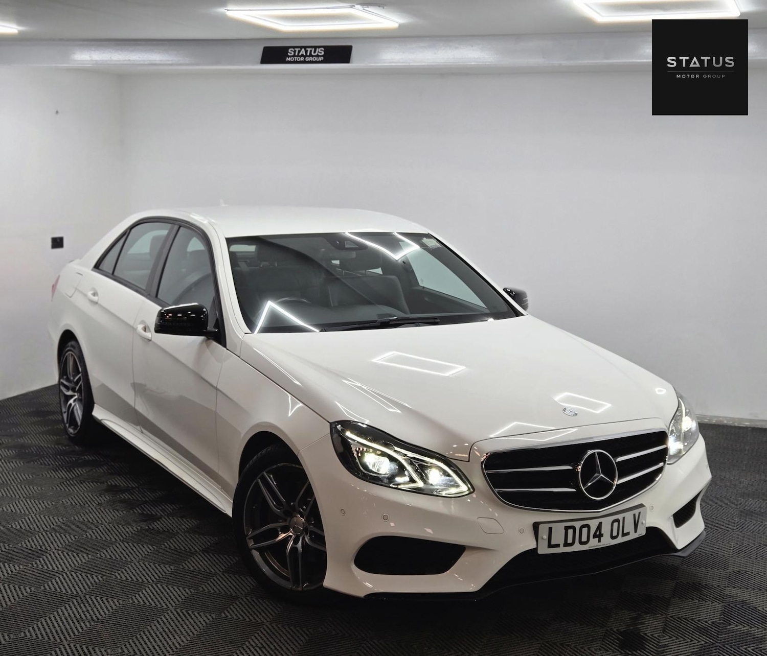 Used Mercedes-Benz E Class 2015 for sale - 76741832: Photo 3