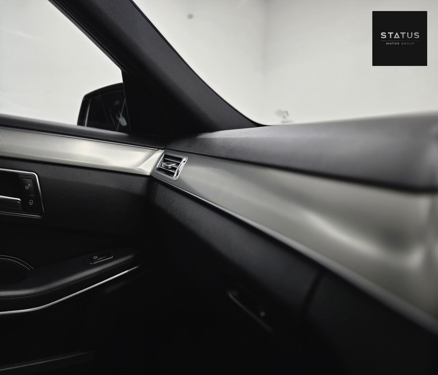 Used Mercedes-Benz E Class 2015 for sale - 76741832: Photo 30