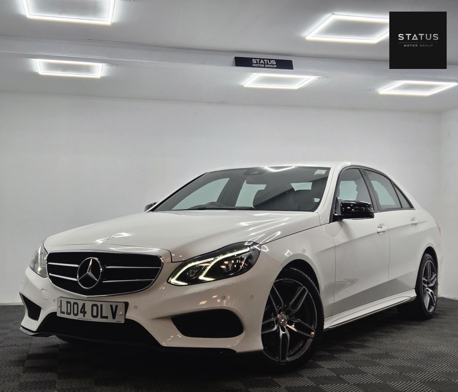 Used Mercedes-Benz E Class 2015 for sale - 76741832: Photo 5