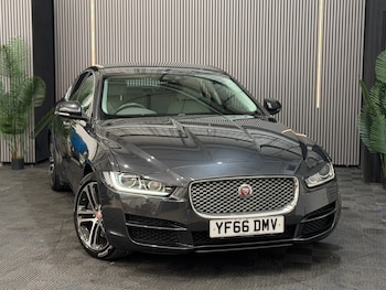 Used Jaguar XE 2016 for sale - 79400263: Photo