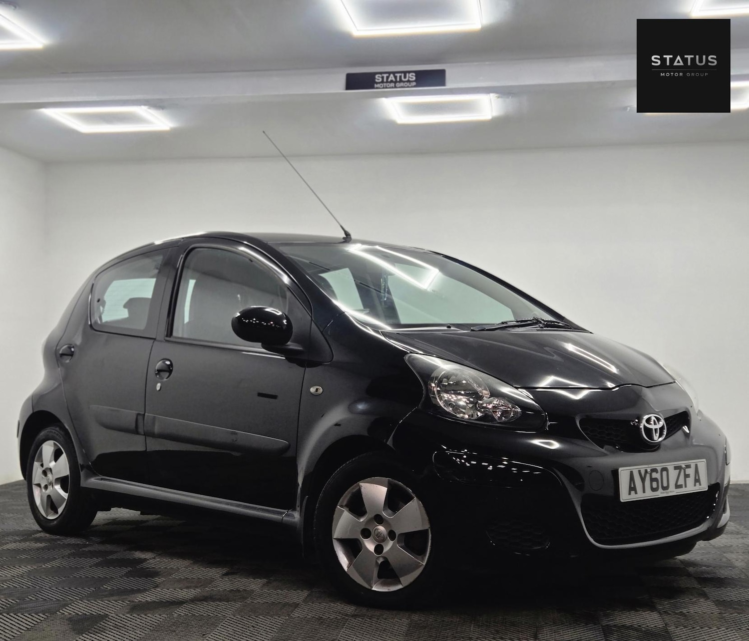 Used Toyota AYGO 2010 for sale - 77833763: Photo 2