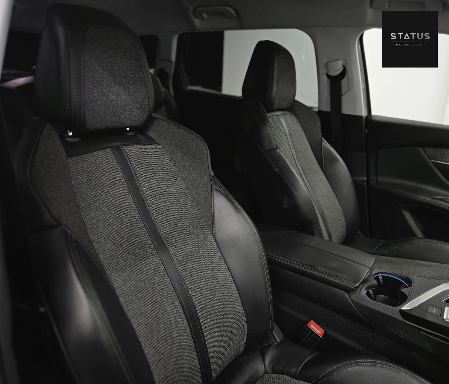 Used Peugeot 5008 2017 for sale - 76631070: Photo 7