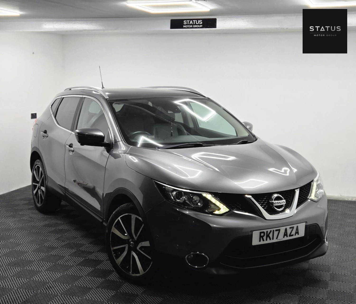 Used Nissan Qashqai 2017 for sale - 76511208: Photo 3