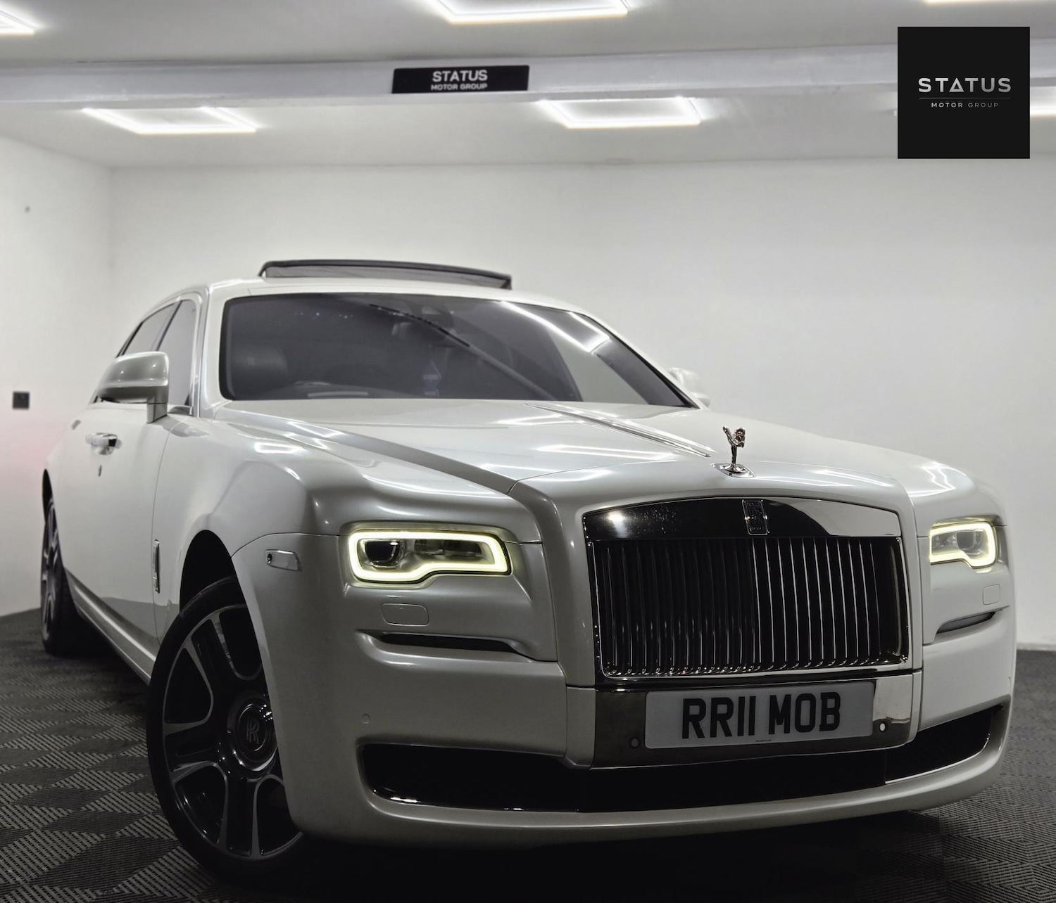 Used Rolls-Royce Ghost 2016 for sale - 76975393: Photo 2