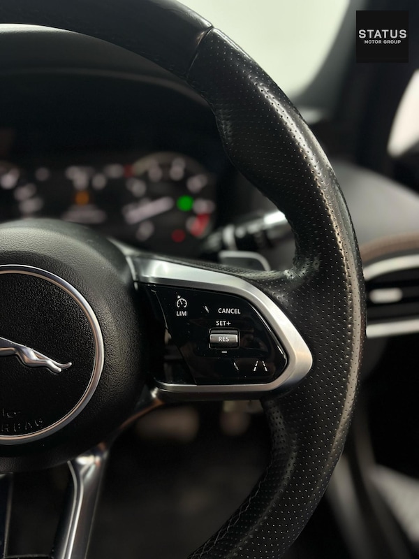 Used Jaguar XE 2019 for sale - 75692456: Photo 14