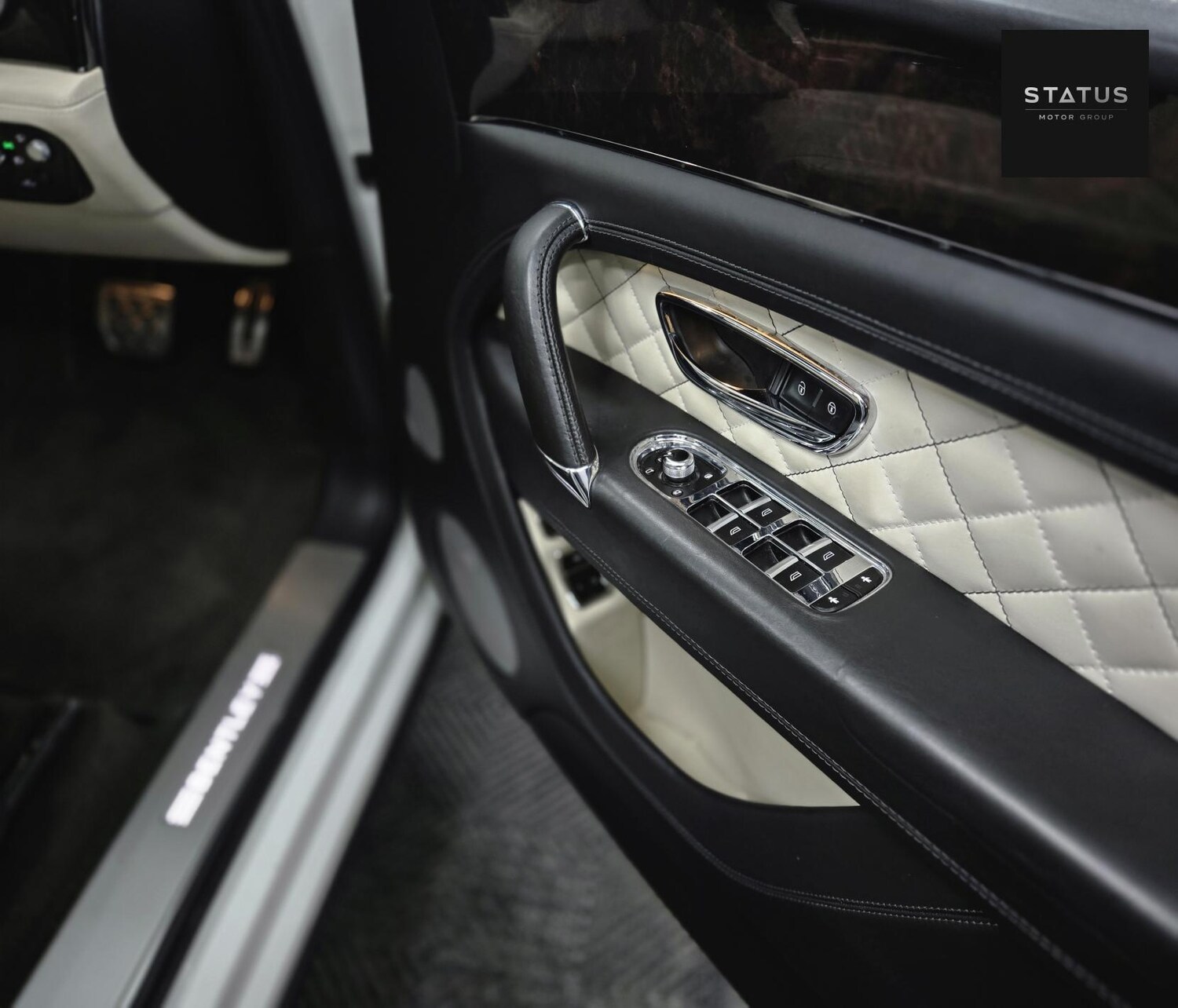 Used Bentley Bentayga 2016 for sale - 77470429: Photo 18