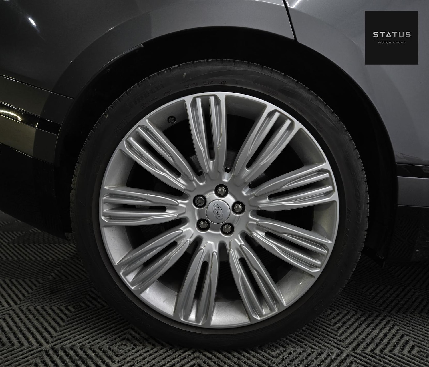 Used Land Rover Range Rover Velar 2017 for sale - 76948926: Photo 12