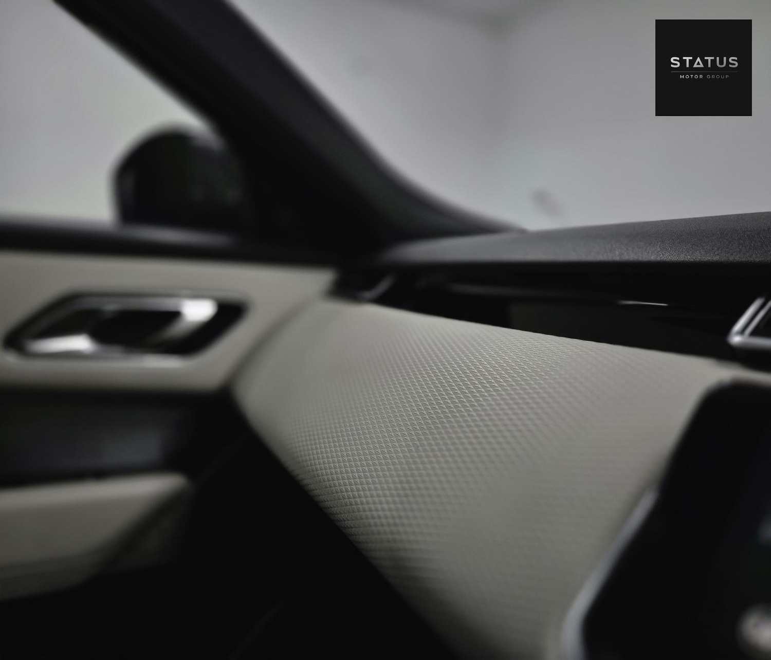 Used Land Rover Range Rover Velar 2017 for sale - 76948926: Photo 26