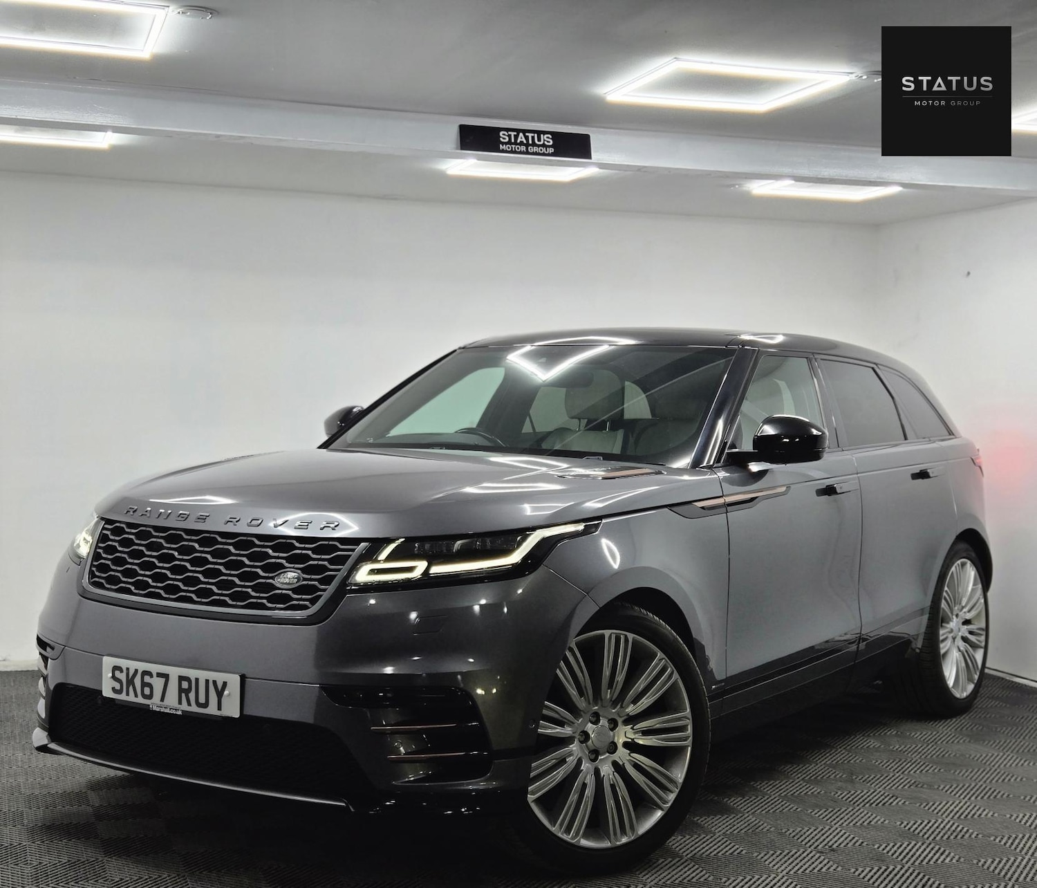 Used Land Rover Range Rover Velar 2017 for sale - 76948926: Photo 3