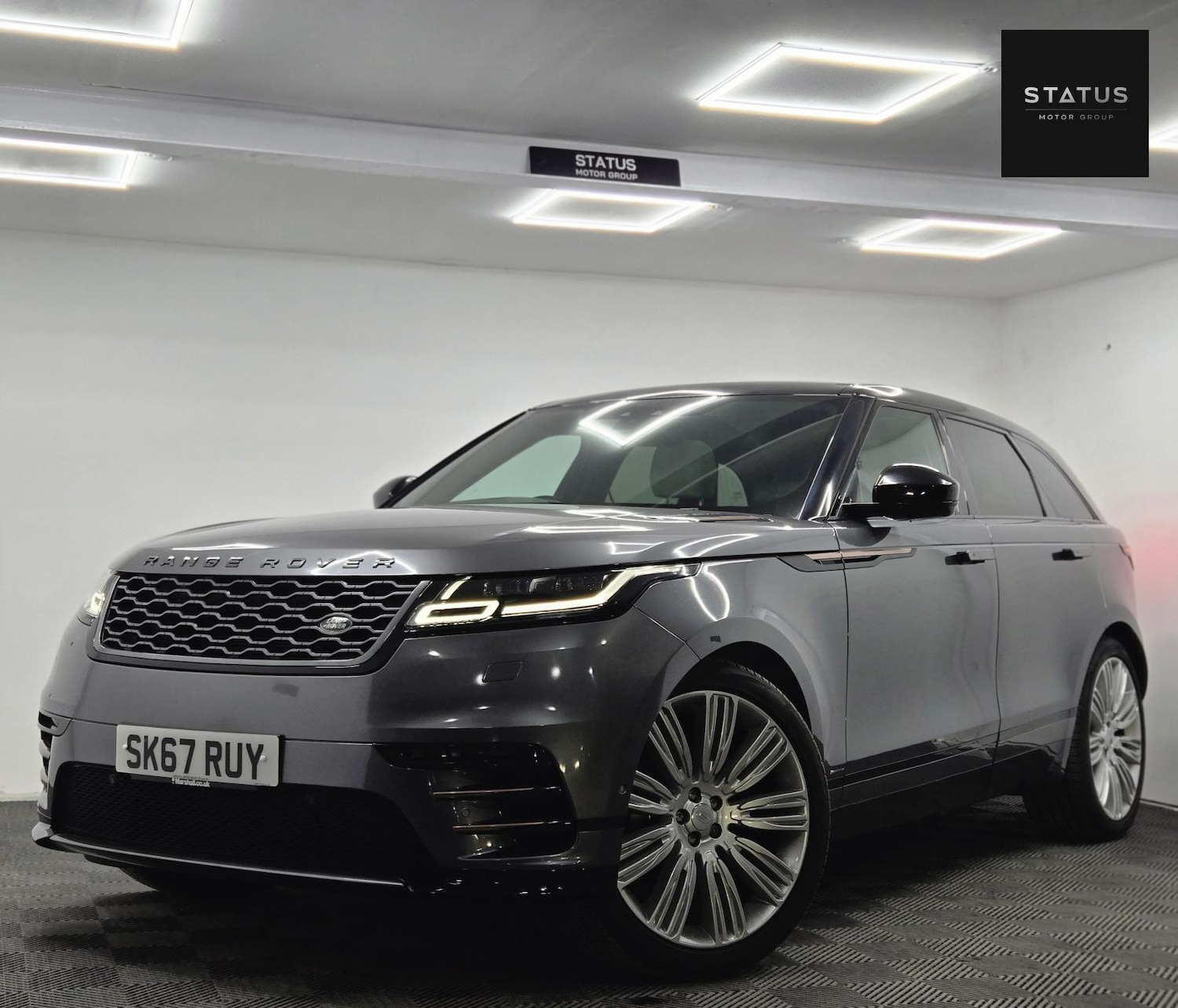 Used Land Rover Range Rover Velar 2017 for sale - 76948926: Photo 4