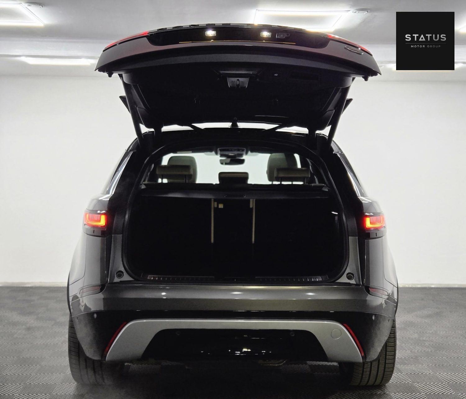 Used Land Rover Range Rover Velar 2017 for sale - 76948926: Photo 7