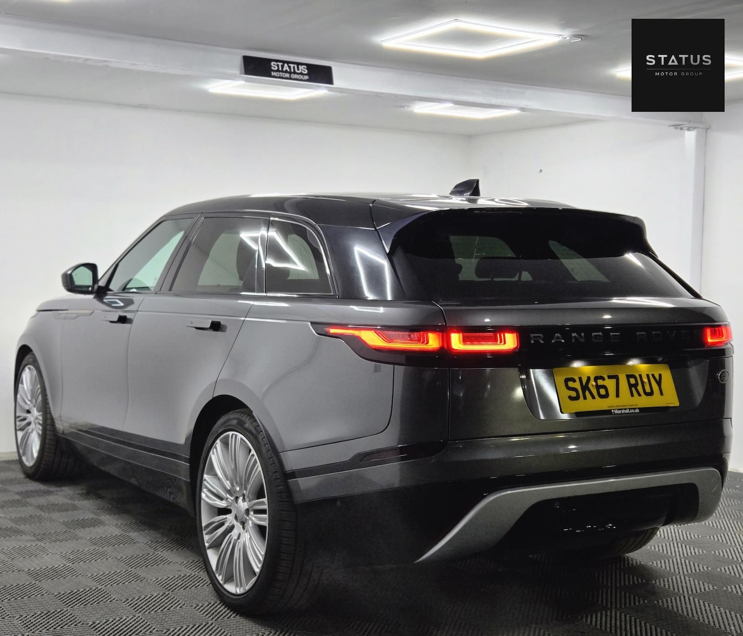 Used Land Rover Range Rover Velar 2017 for sale - 76948926: Photo 8