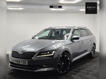 Used Skoda Superb 2018 for sale - 77173552: Photo