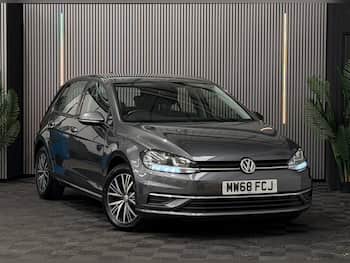 Used Volkswagen Golf 2018 for sale - 79712701: Photo