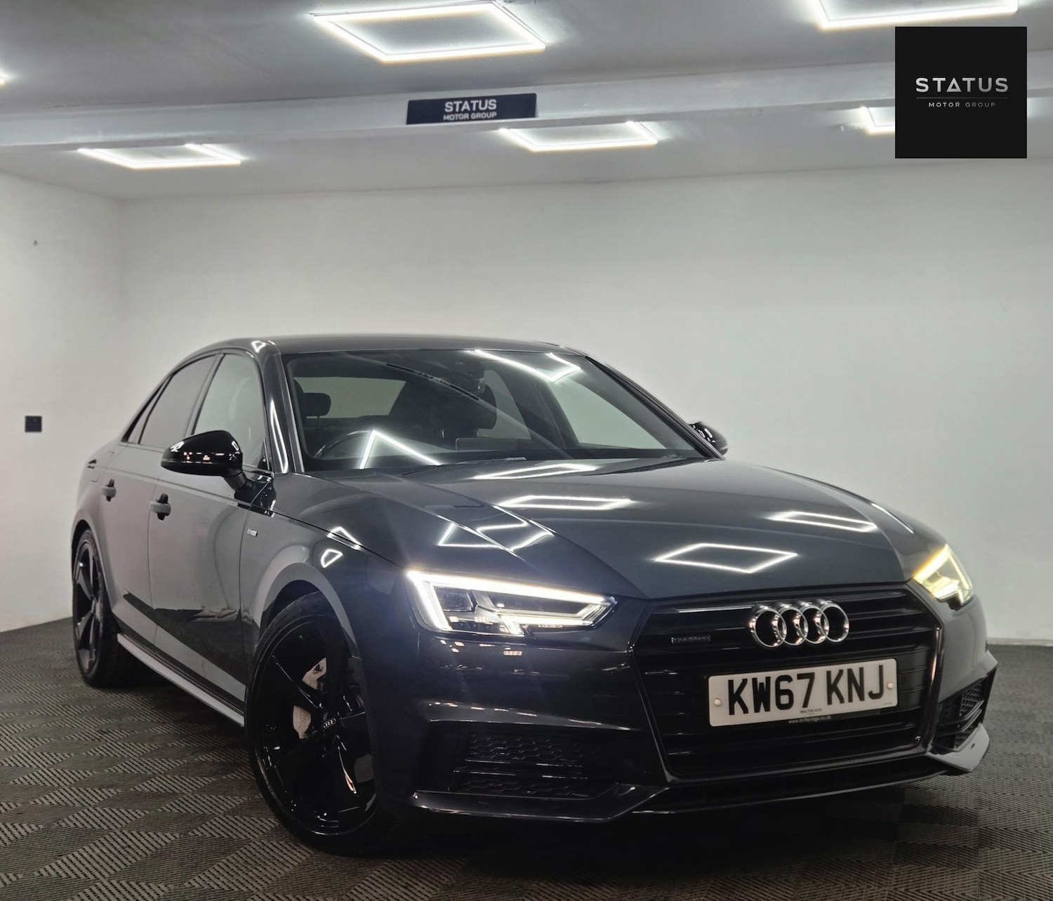 Used Audi A4 2018 for sale - 77732757: Photo 2