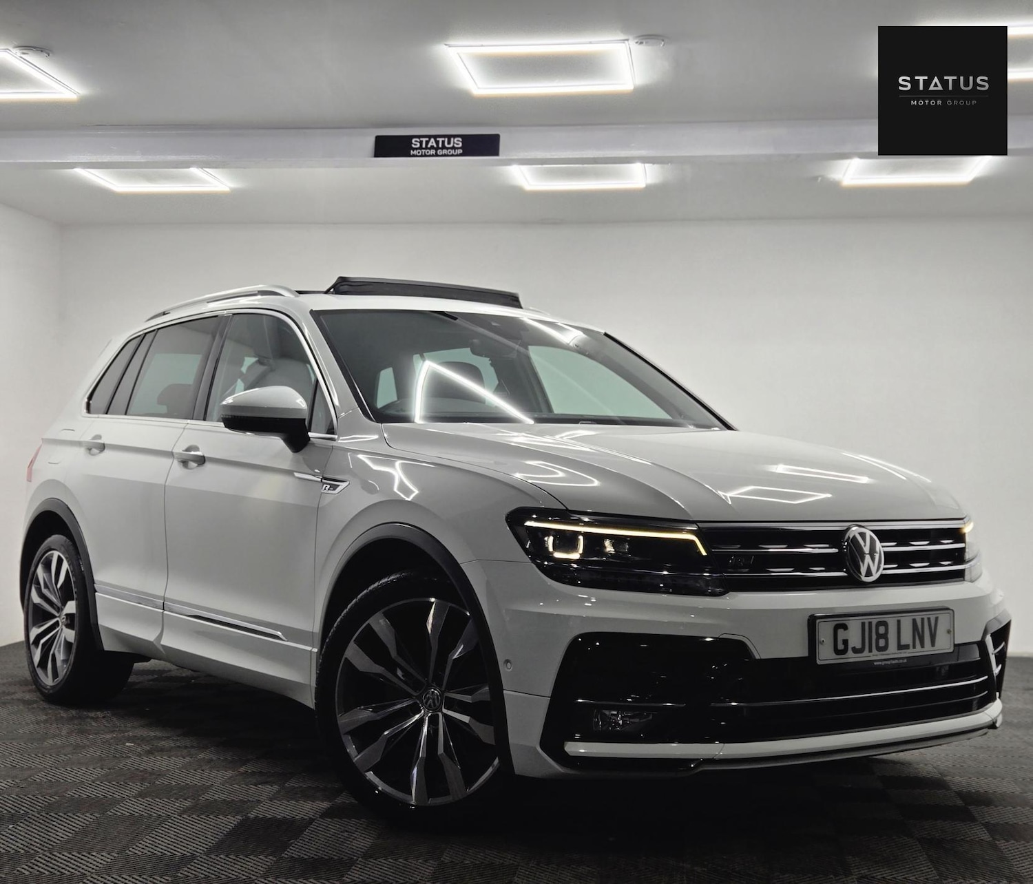 Used Volkswagen Tiguan 2018 for sale - 77357651: Photo 2