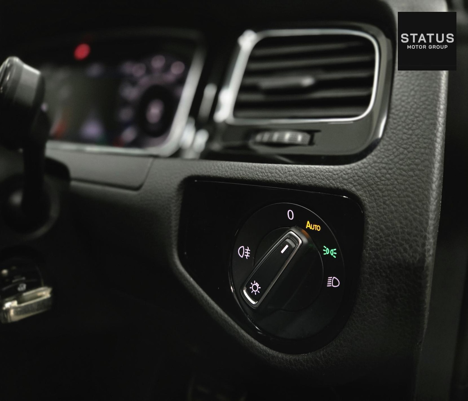 Used Volkswagen Golf 2019 for sale - 76355898: Photo 24