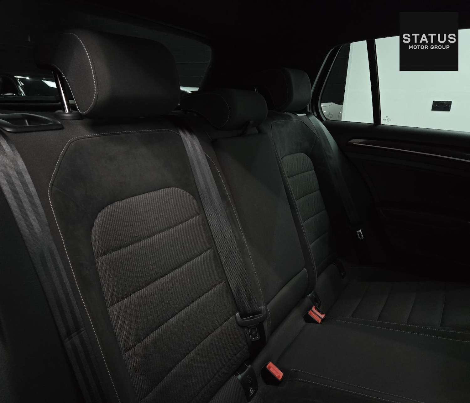 Used Volkswagen Golf 2019 for sale - 76355898: Photo 32