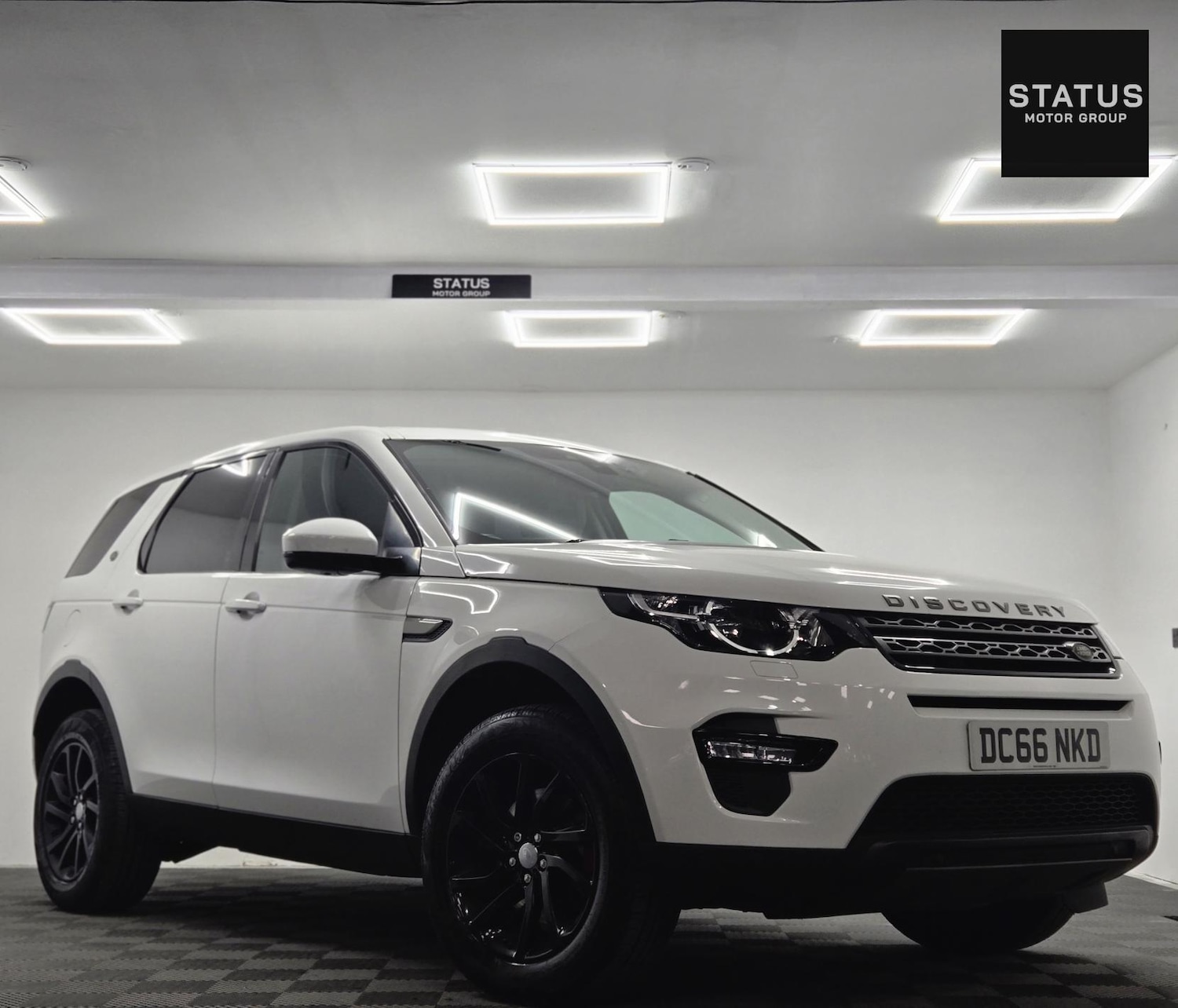 Used Land Rover Discovery Sport 2016 for sale - 76026179: Photo 2